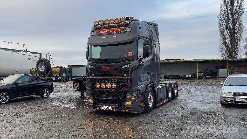 Scania S 770 Sadulveokid