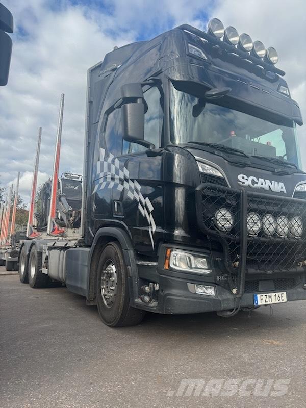 Scania R650B6X4NB Metsaveokid