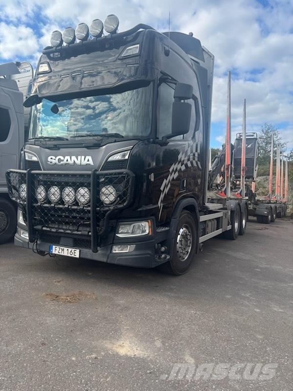 Scania R650B6X4NB Metsaveokid