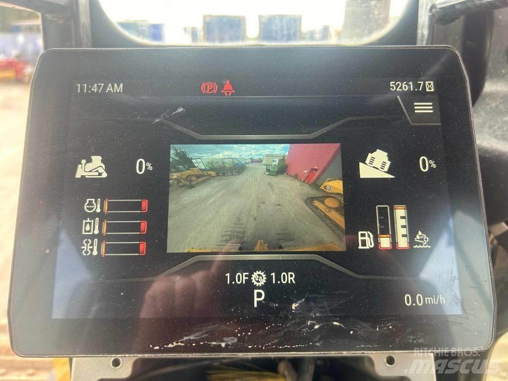 CAT D 5 LGP Buldooserid