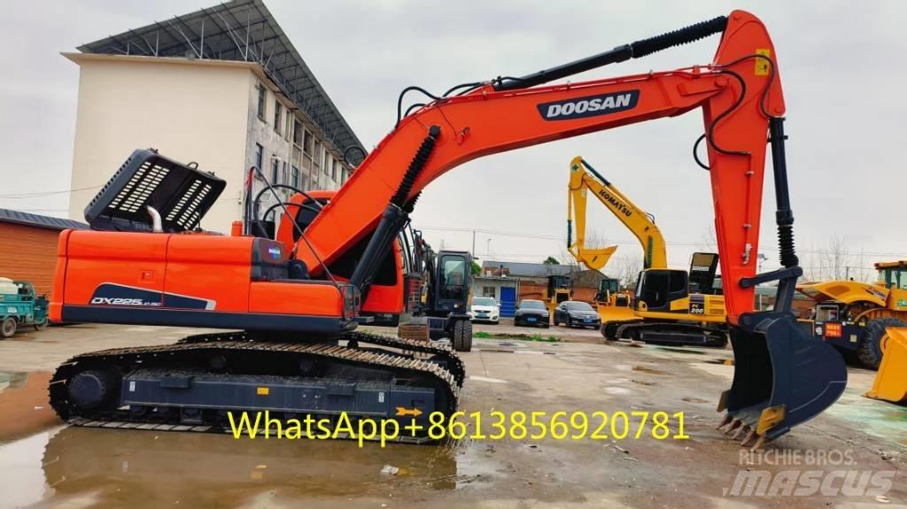 Doosan DX 225 Roomikekskavaatorid