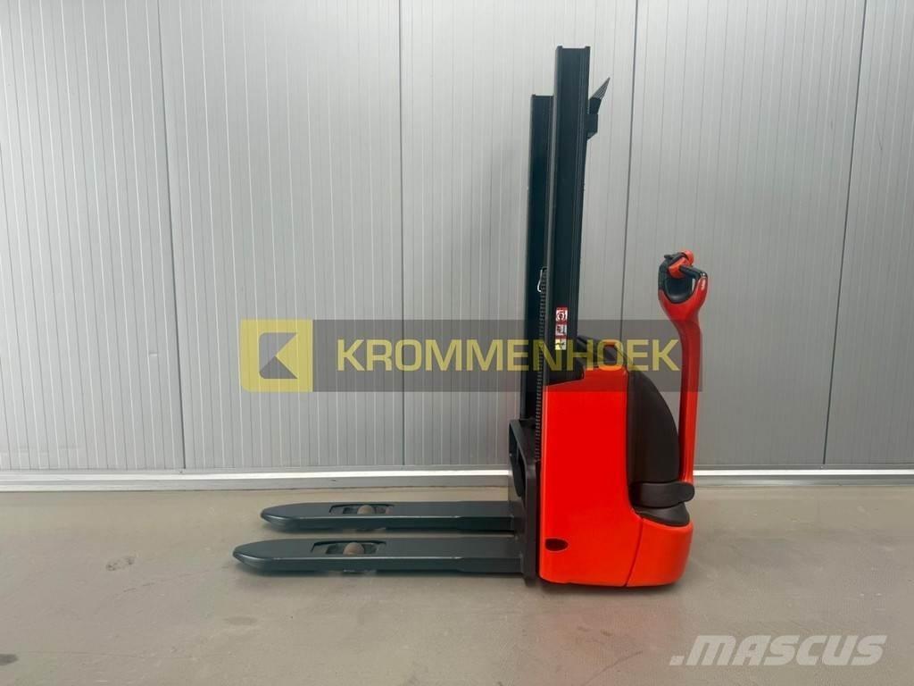 Linde L 10 Järelkäidavad virnastajad