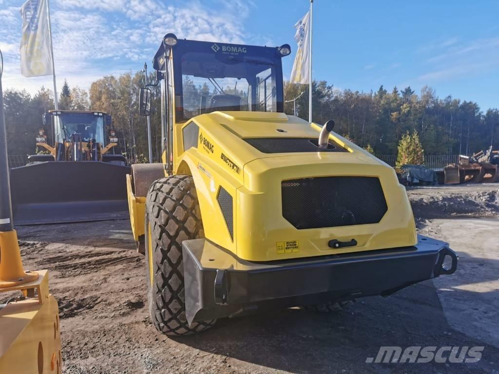 Bomag BW213D-5 Ühe trumliga rullid