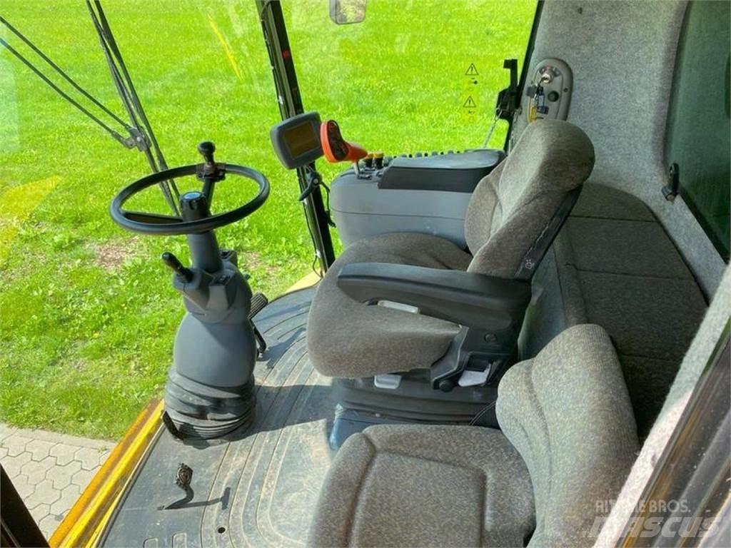 New Holland CX 880 Teraviljakombainid