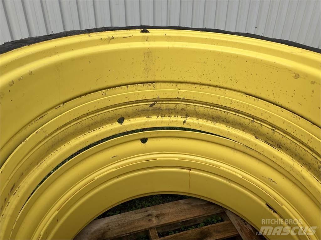 Taurus 270/95R44 Rehvid, rattad ja veljed