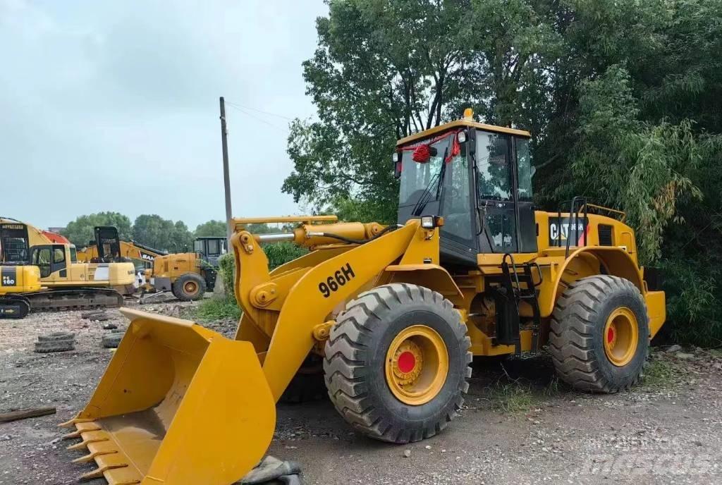 CAT 966 H Rataslaadurid