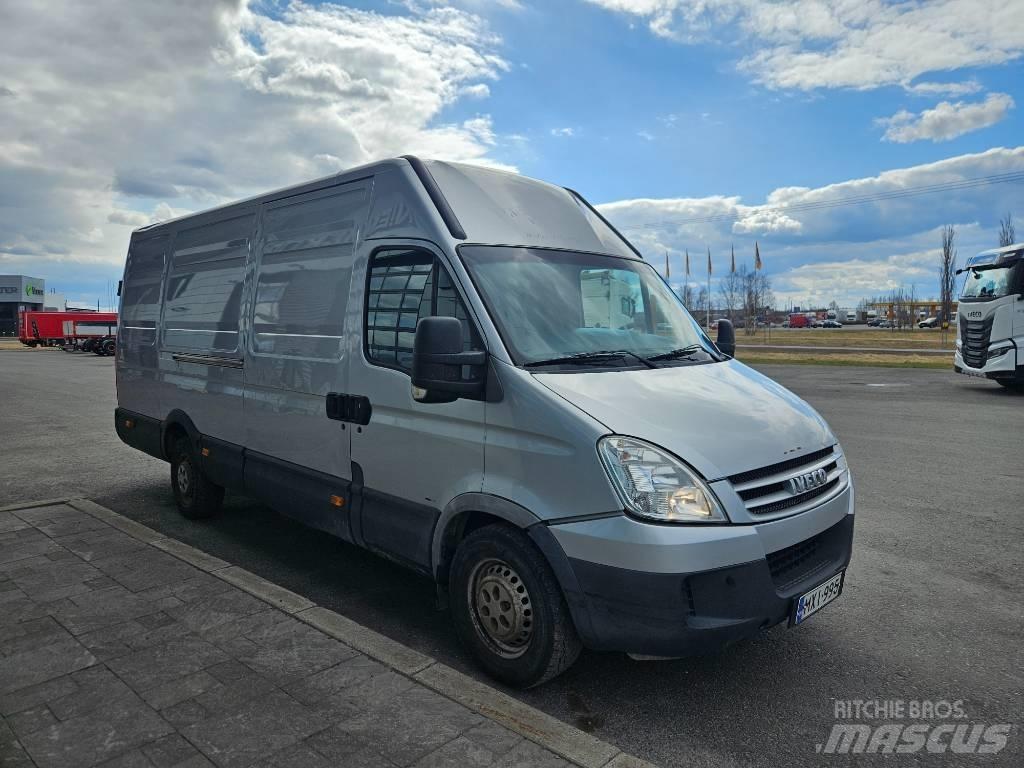 Iveco Daily 35S18 Kaubikud