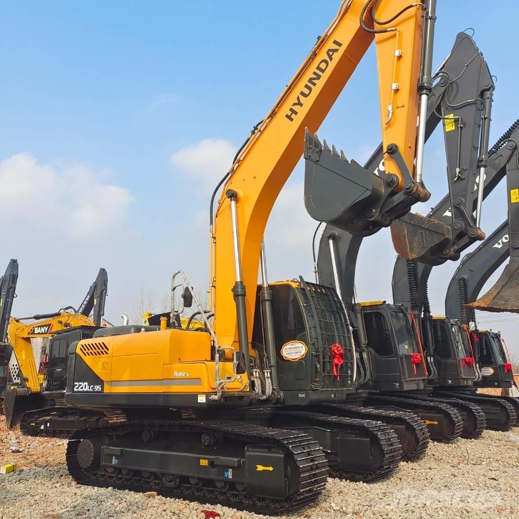 Hyundai R220LC-9S Roomikekskavaatorid