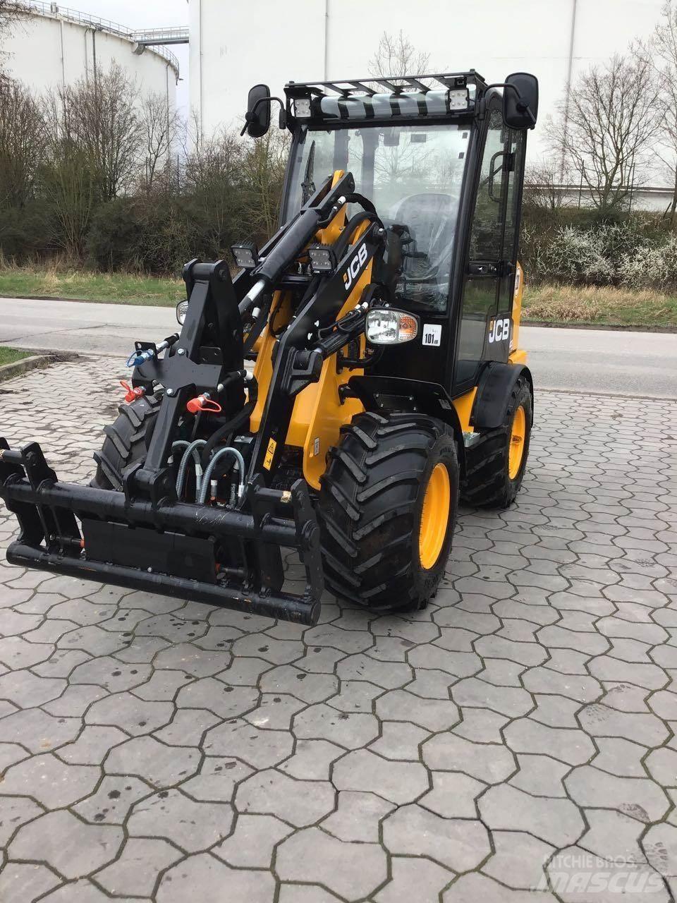 JCB 403 Agri Plus Väikelaadurid