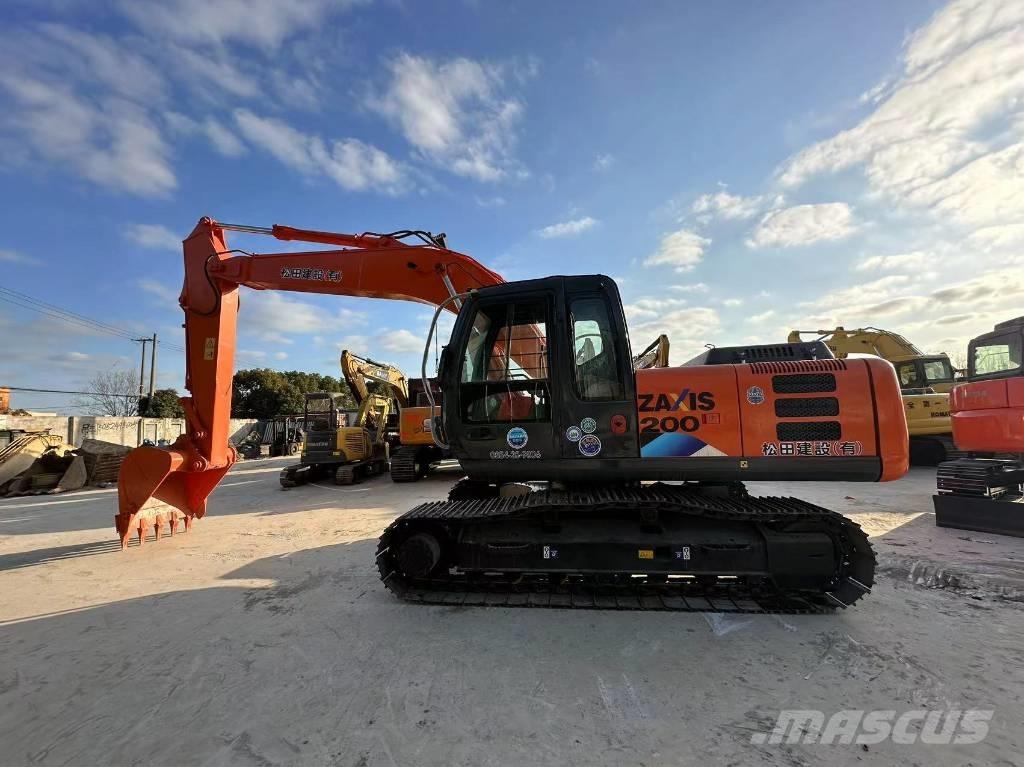 Hitachi ZX 200 Miniekskavaatorid < 7 t