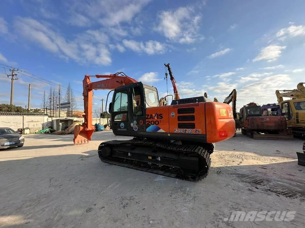 Hitachi ZX 200 Miniekskavaatorid < 7 t