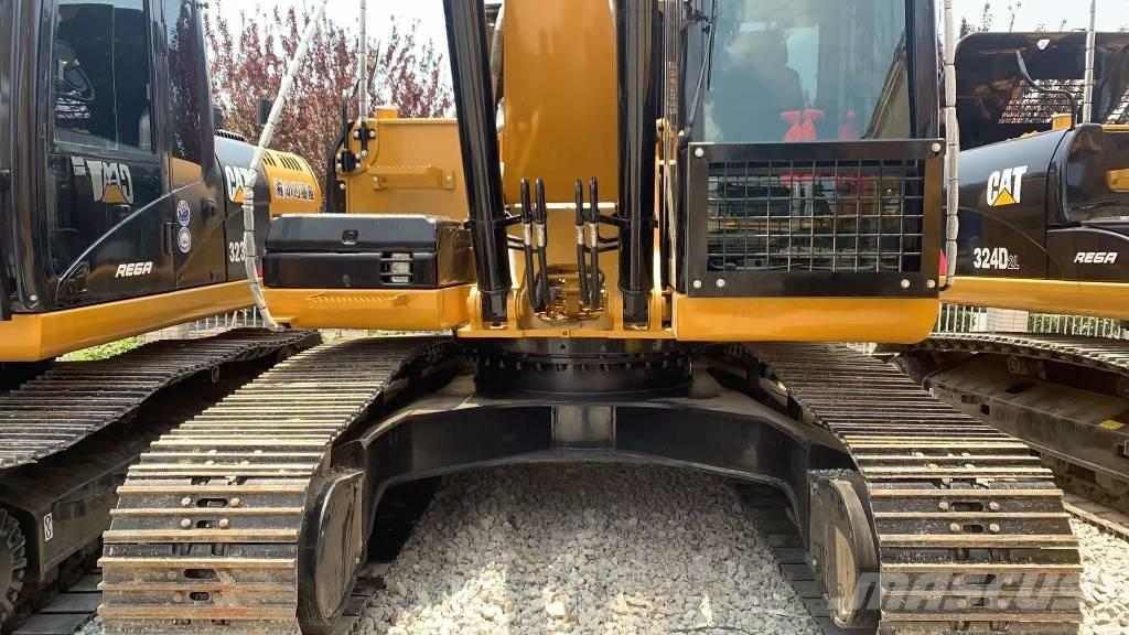 CAT 325 D L Roomikekskavaatorid
