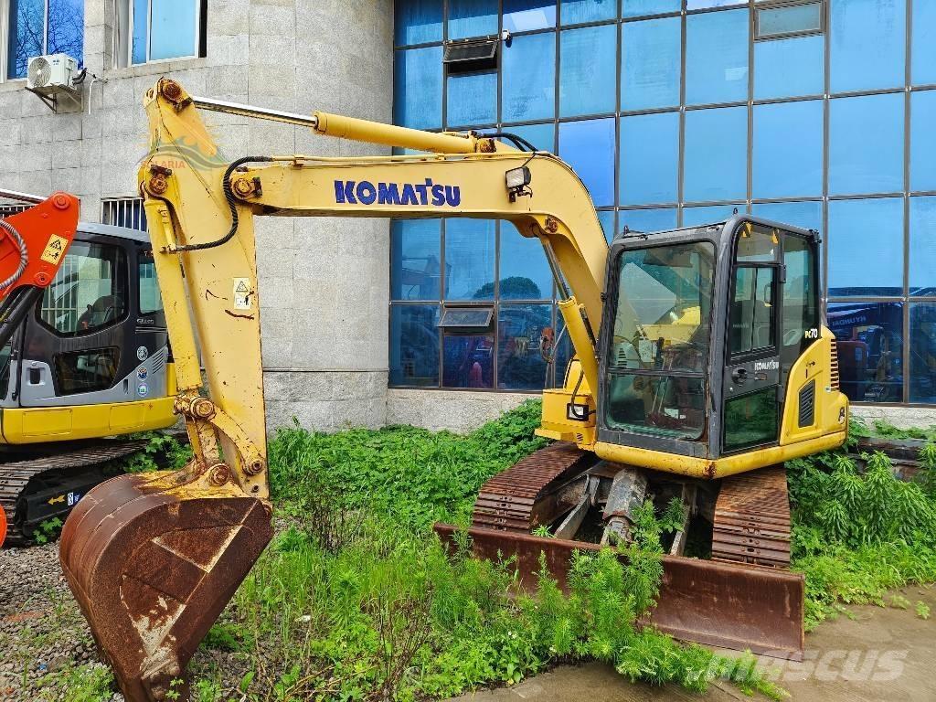 Komatsu PC 70-8 Roomikekskavaatorid