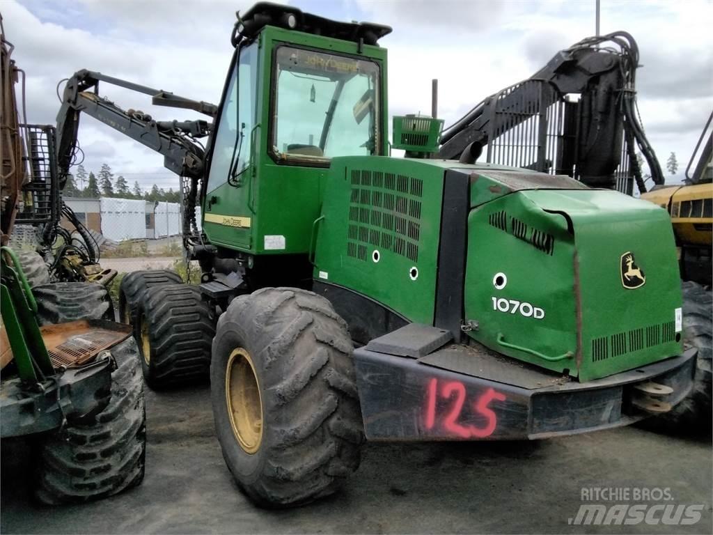 John Deere 1070 D Harvesterid