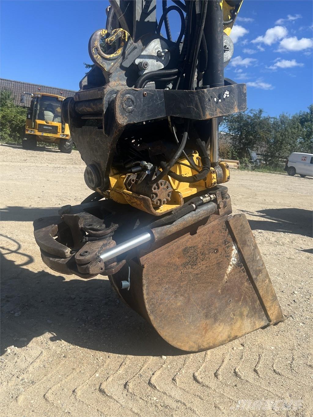 Wacker Neuson EW 100 Ratasekskavaatorid