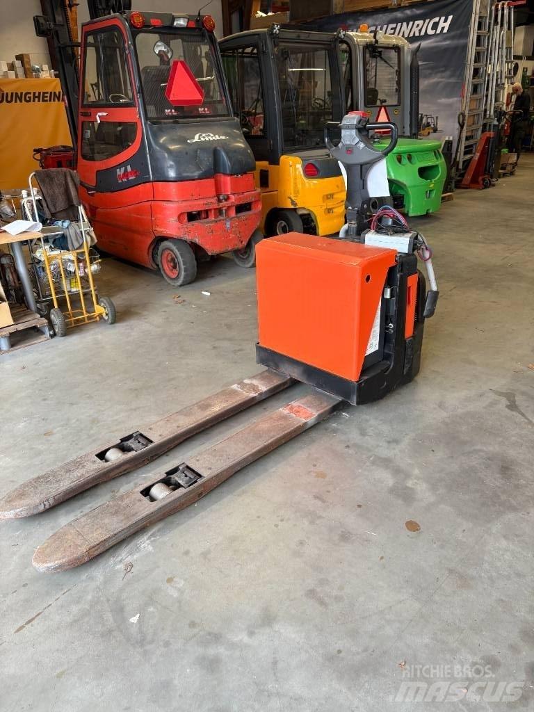 BT LPE 200 / 8 Platvormiga alusesiirdaja