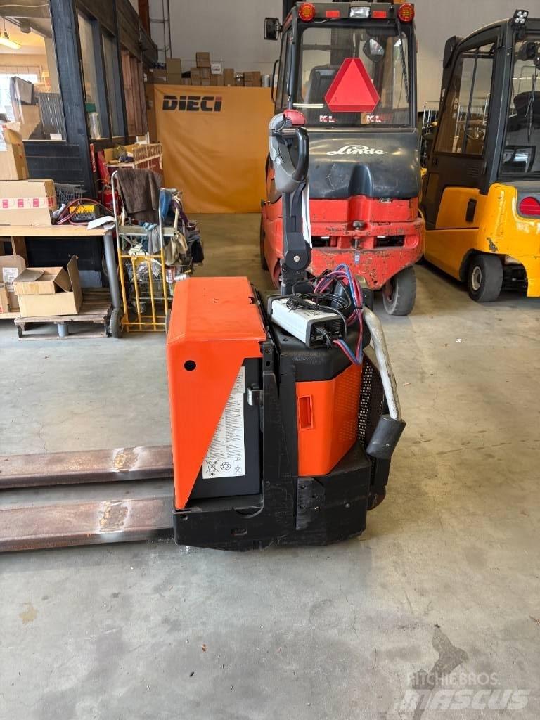 BT LPE 200 / 8 Platvormiga alusesiirdaja