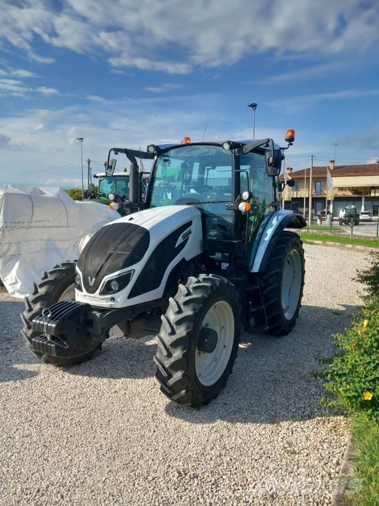 Valtra A 104 Traktorid