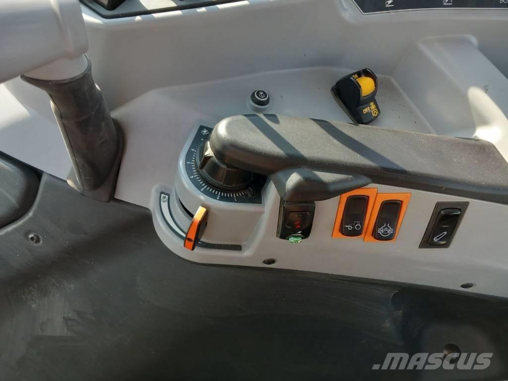 Valtra A 104 Traktorid