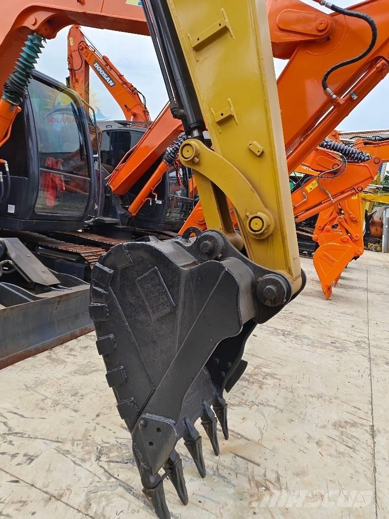 CAT 307E Roomikekskavaatorid