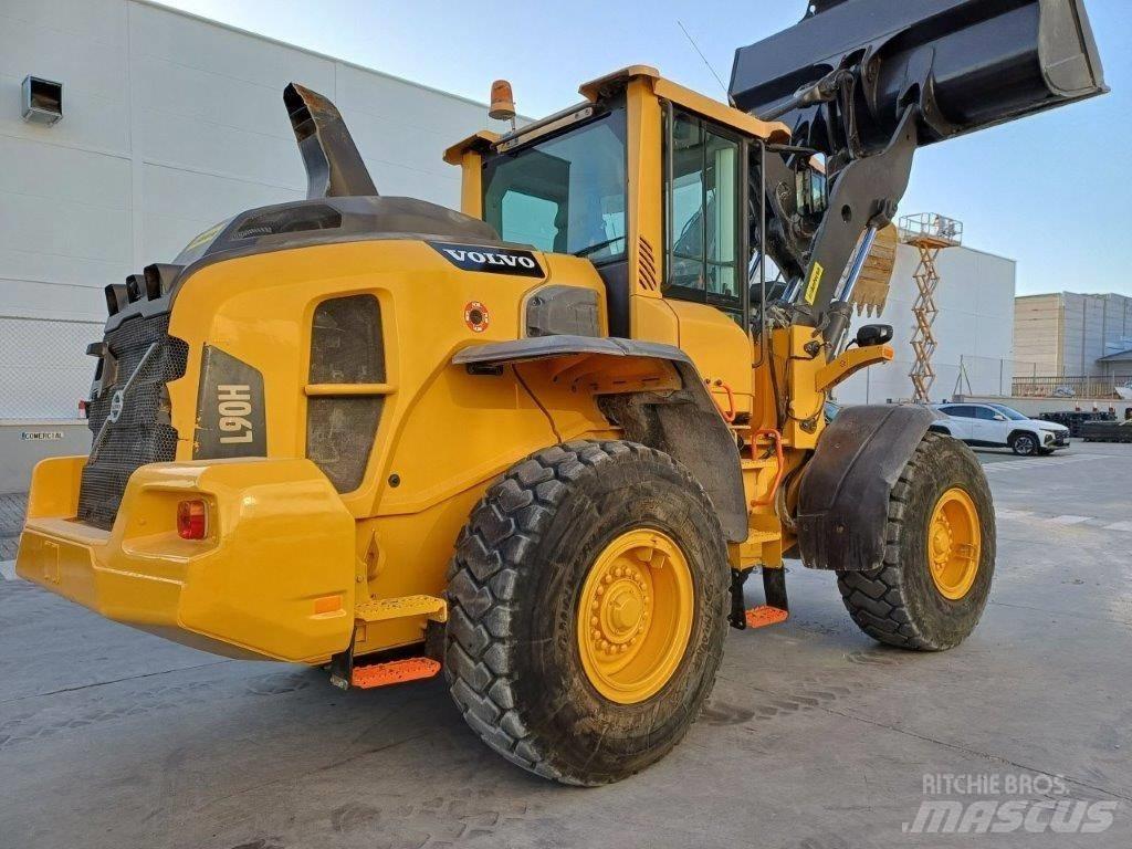 Volvo L 90 H Rataslaadurid