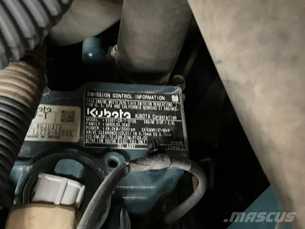Kubota KX 080-4 Väikeekskavaatorid 7t-12t