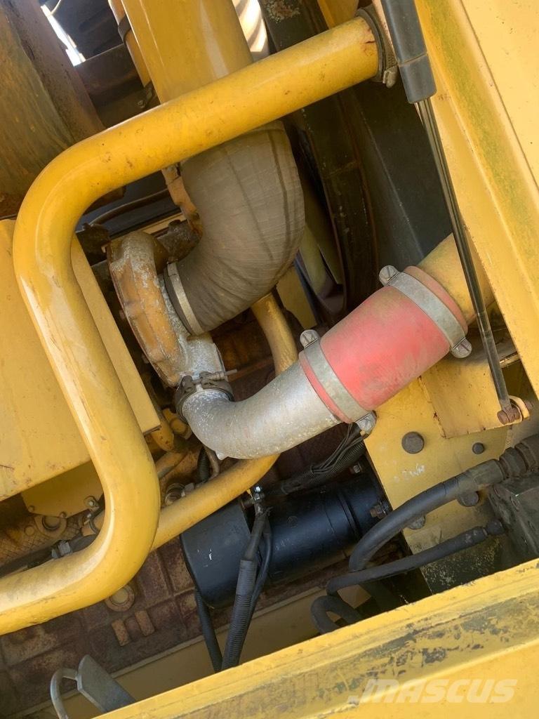New Holland Fx375 Silokombainid