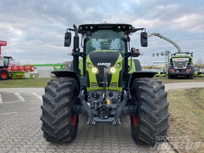 CLAAS AXION 870 Traktorid
