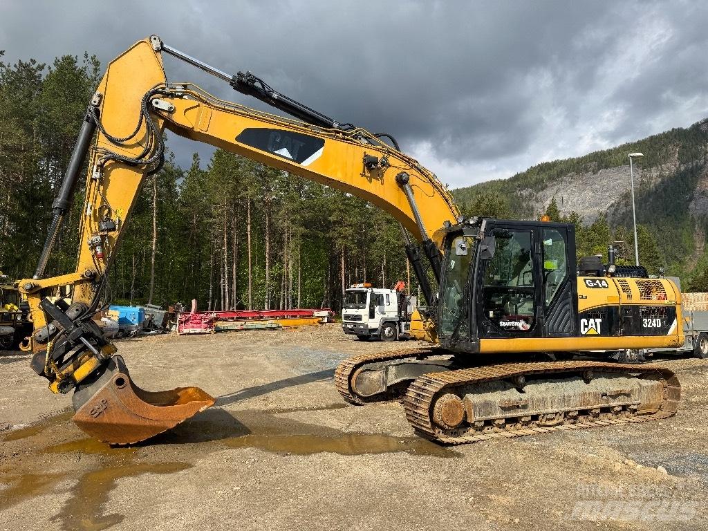 CAT 324 D L Roomikekskavaatorid