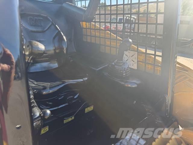 CAT 248 B Kompaktlaadurid