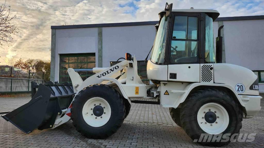 Volvo L 30 B Rataslaadurid