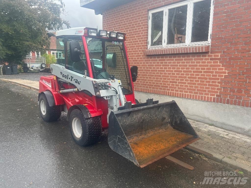 Timan Tool trac 245 Kommunaalteenuste traktorid