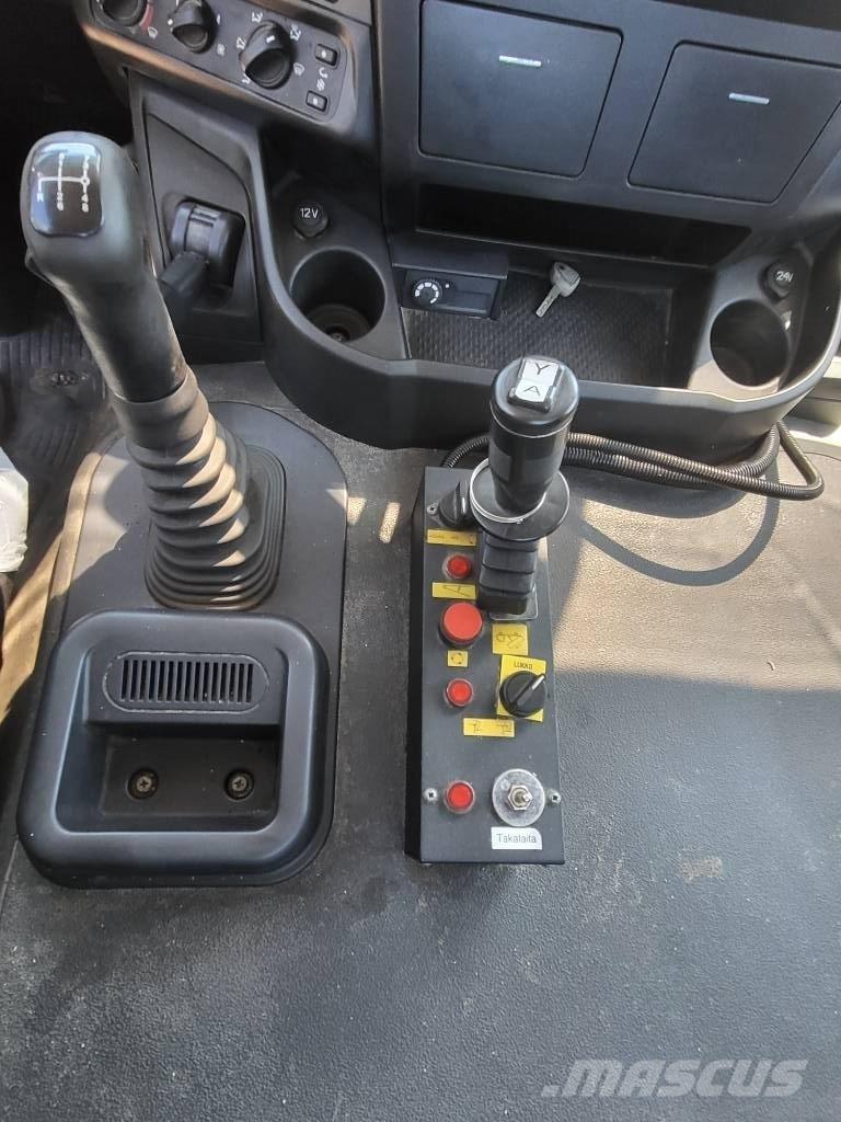 Iveco Stralis-360 Vintsiga puksiirid