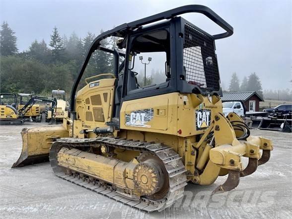 CAT D3K2 XL Buldooserid