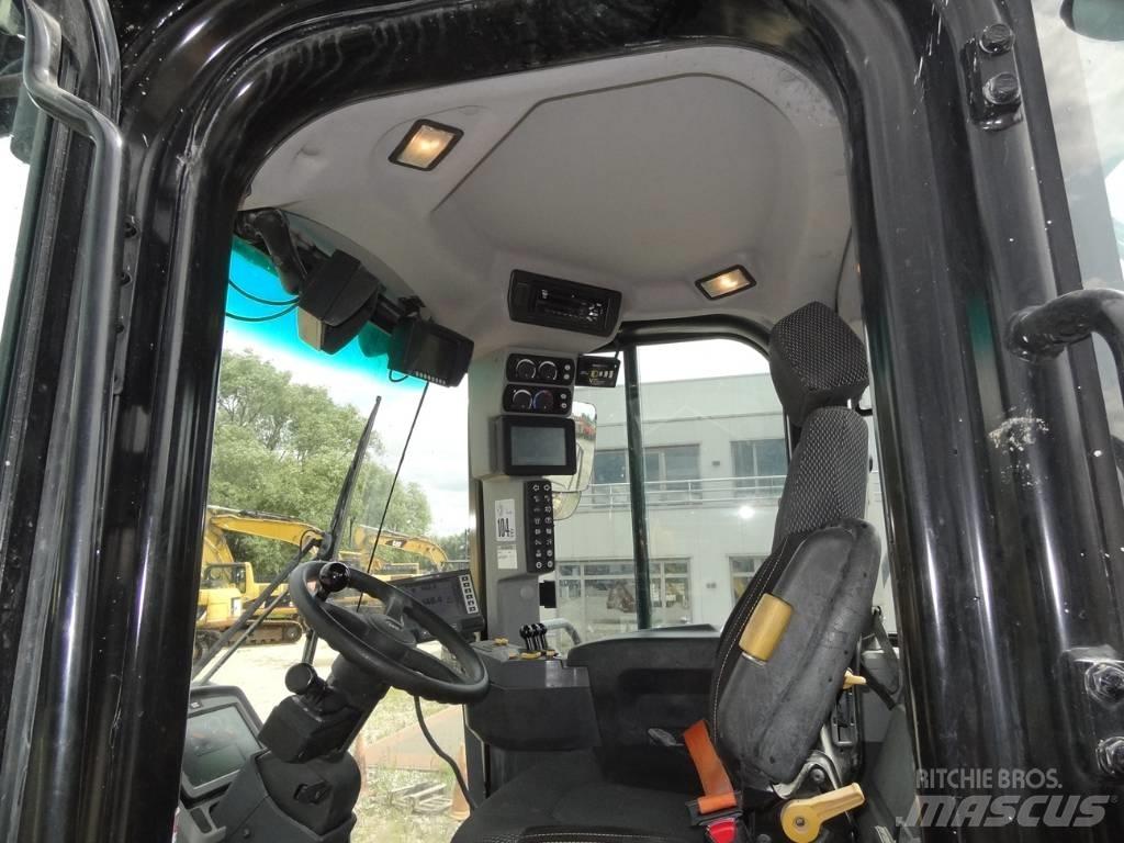 CAT 962 M Rataslaadurid