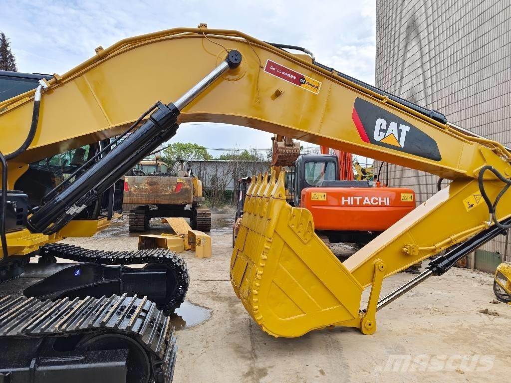CAT 330D2L Roomikekskavaatorid