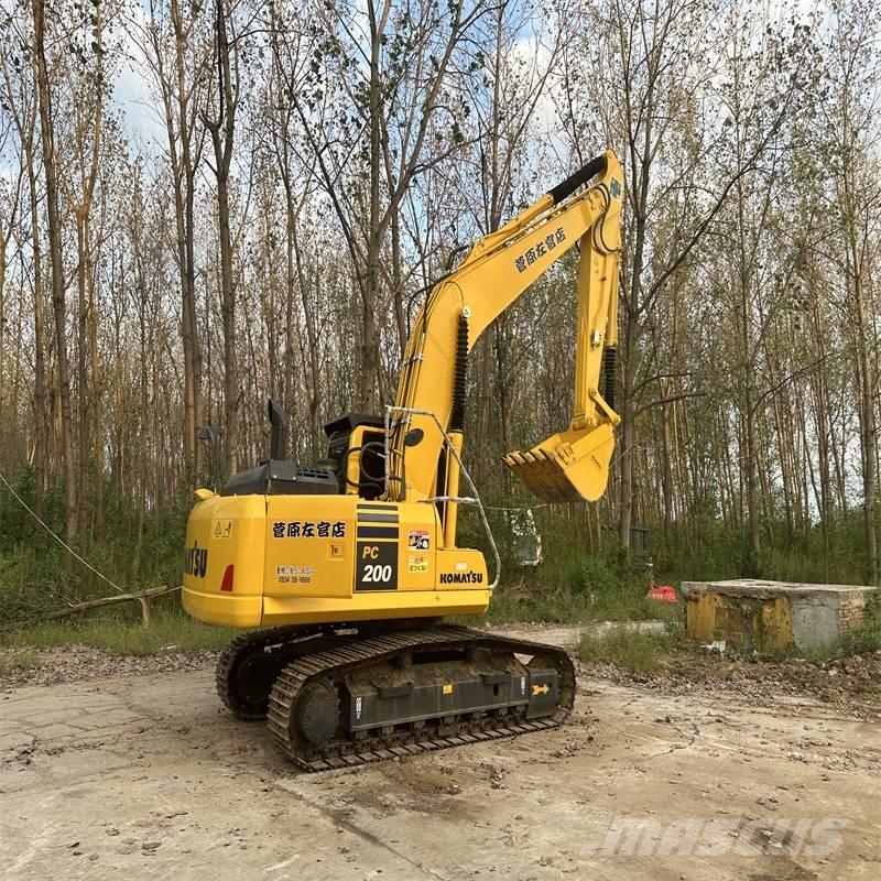 Komatsu pc200-8 Roomikekskavaatorid