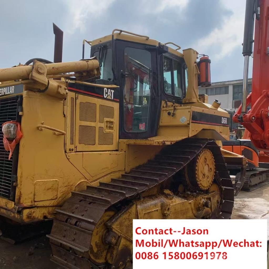 CAT D 6 R III Buldooserid