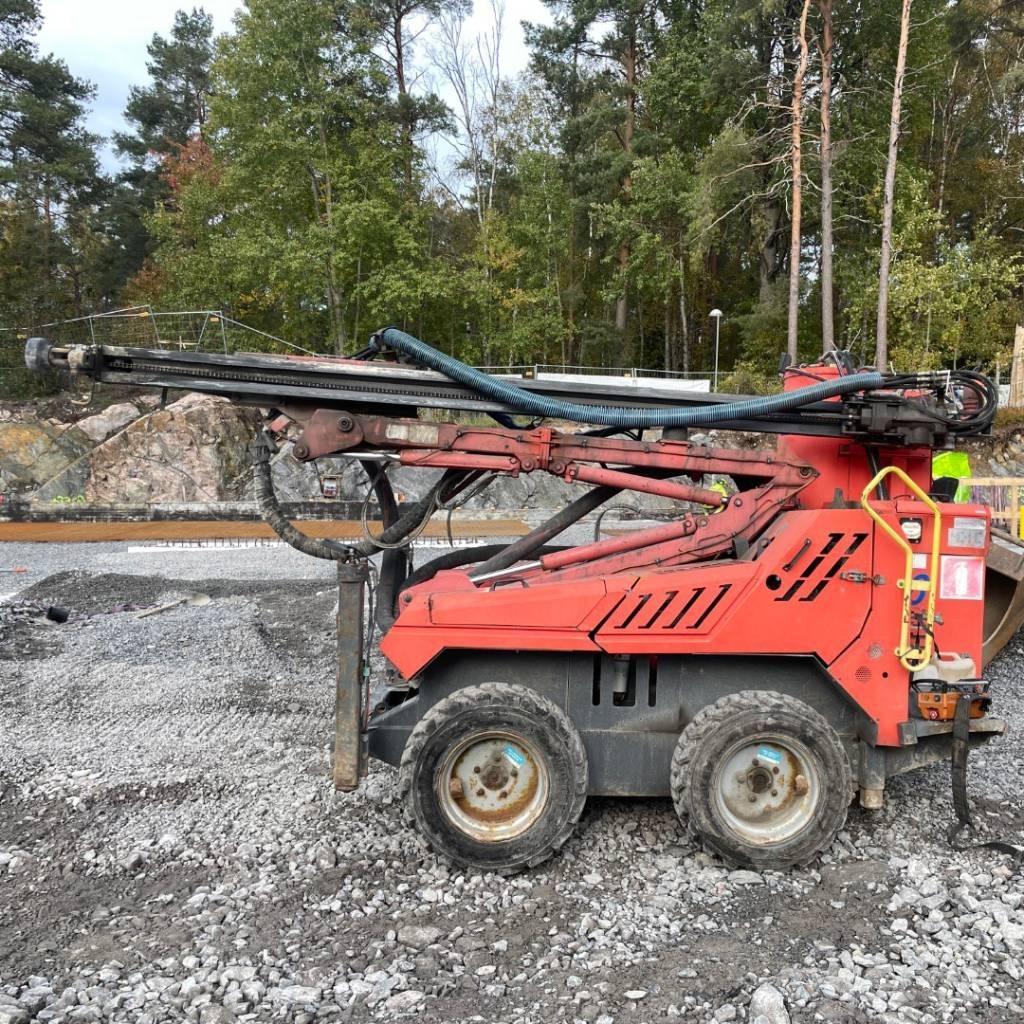 Sandvik DC 122R Vertikaalsed puurmasinad