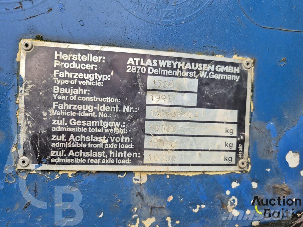 Atlas 1304 Ratasekskavaatorid