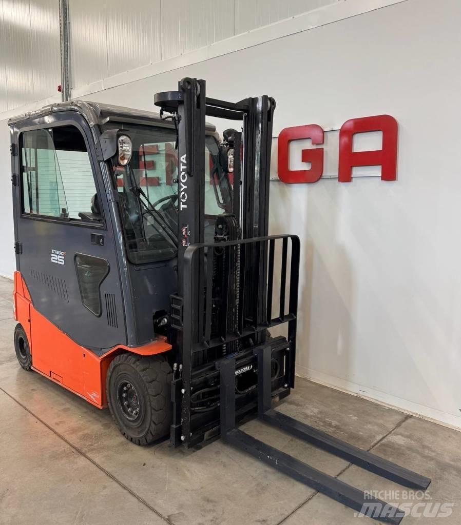 Toyota 10939 - 8FBMT25 Elektritõstukid