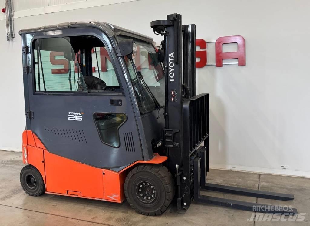 Toyota 10939 - 8FBMT25 Elektritõstukid