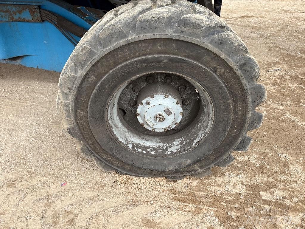 Genie ZX 135/70 Iseliikuvad poomtõstukid