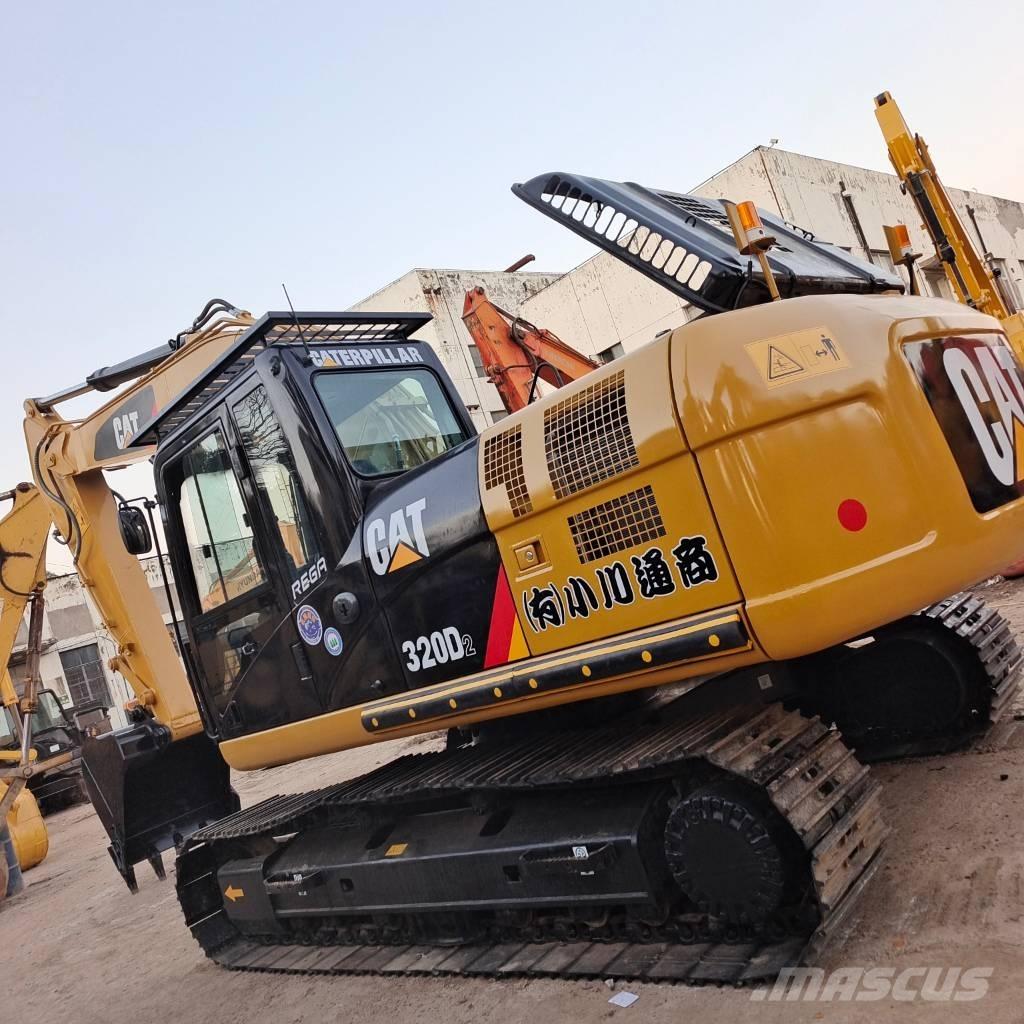 CAT 320 D2L Roomikekskavaatorid