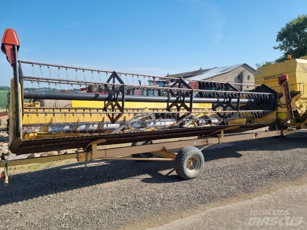 New Holland TX 68 Teraviljakombainid