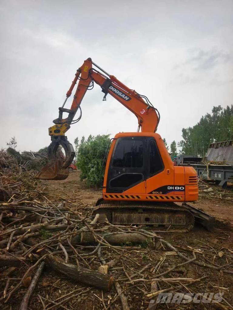 Doosan DH 80 Roomikekskavaatorid