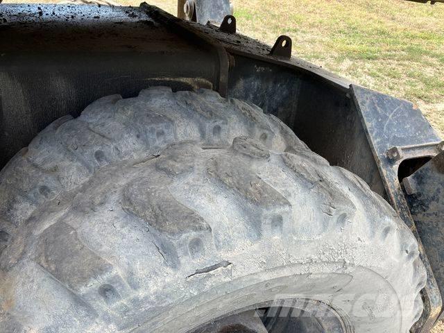 JCB JS 145 W Ratasekskavaatorid