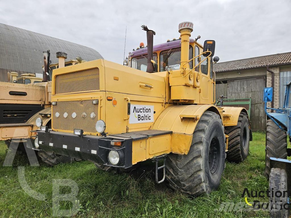  Kirovec K-701 Traktorid