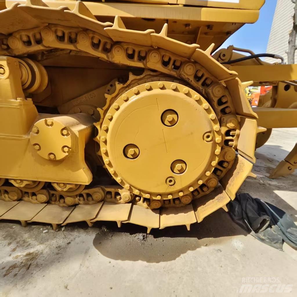 CAT D 7 G Buldooserid
