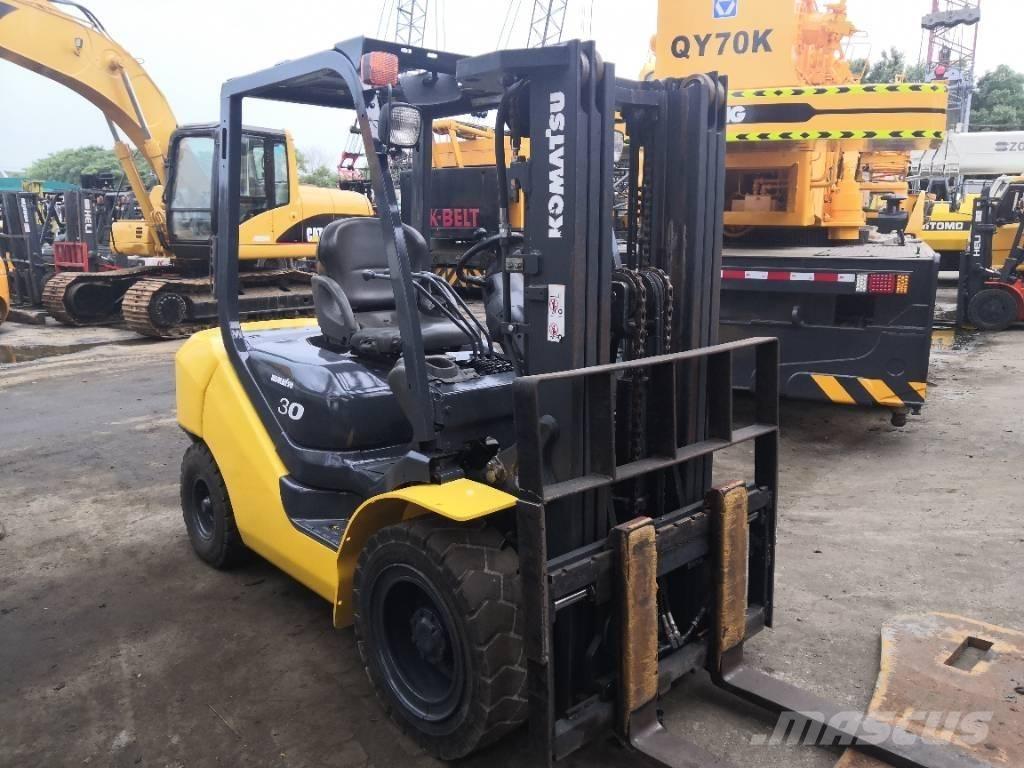 Komatsu 30 Diiseltõstukid
